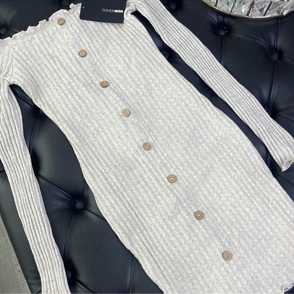 NWT Heathered Oatmeal Off Shoulder Dress - Picture 4 of 6